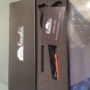 NEVER USED STRAIGHT RAZOR